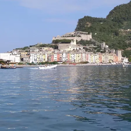 La Stanzetta Dei Rosa * Portovenere
